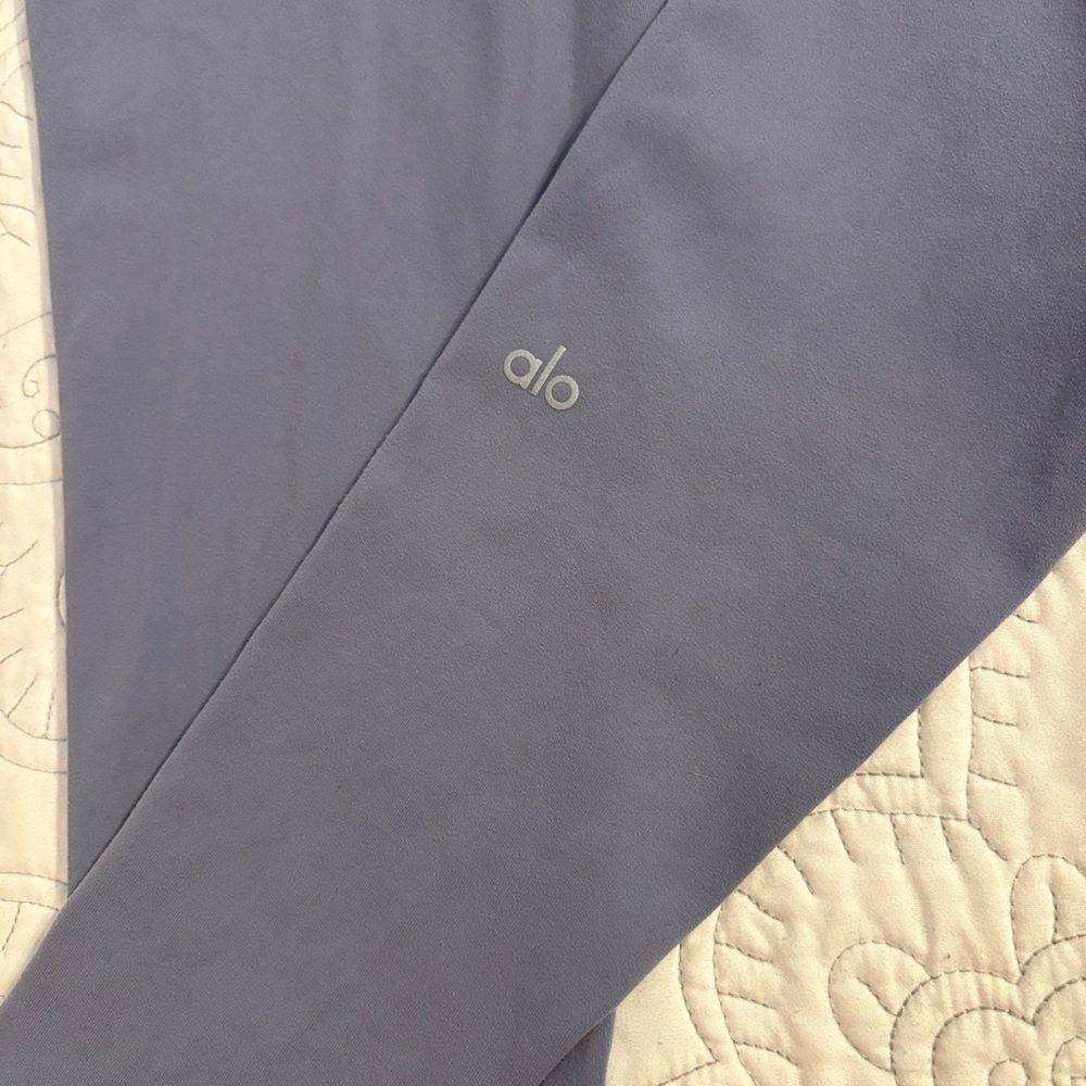 ALO Yoga Light Gray Leggings